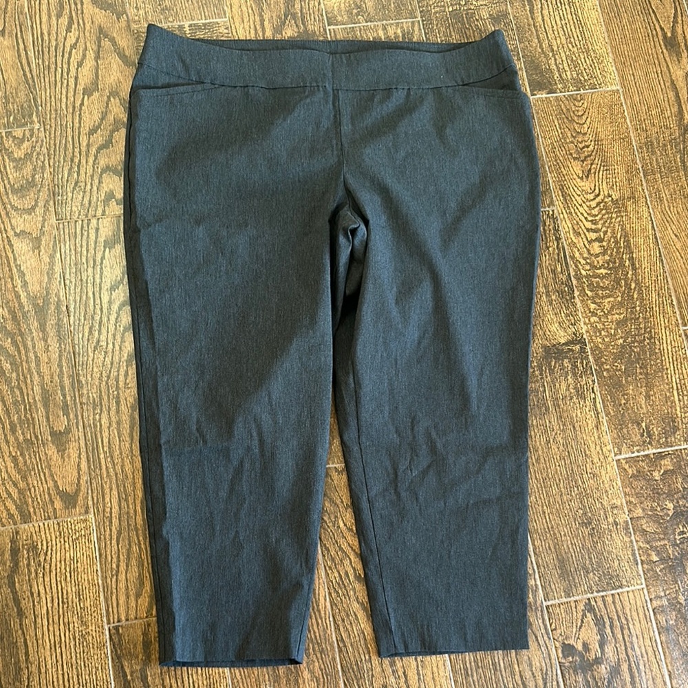 Stylish Black Cropped Pants